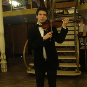 живая скрипка в Одессе, скрипач в Одессе, встреча гостей со скрипкой Одесса