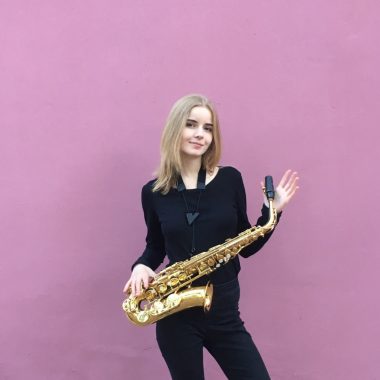 Саксофонистка в Одессе 1